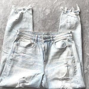 AE MOM JEANS!